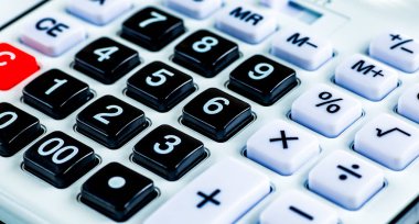 Düğmesini hesap makinesi, hesap makinesi tablo üzerinde kapatın