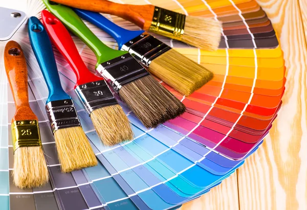 Mesa Trabajo Pintor Decorador Con Proyecto Casa Muestras Color Rodillo —  Fotos de Stock