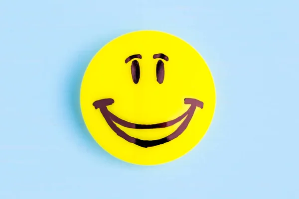 Smiling Emoji Blue Background — Stock Photo, Image