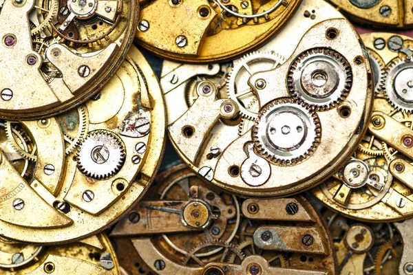 Zegarek Vintage maszyn makro wszystko monochromatyczne. Mechanizm PKOl — Zdjęcie stockowe