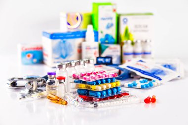 Tedavi ilaç tedavisi için ilaç reçete. İlaç doktor