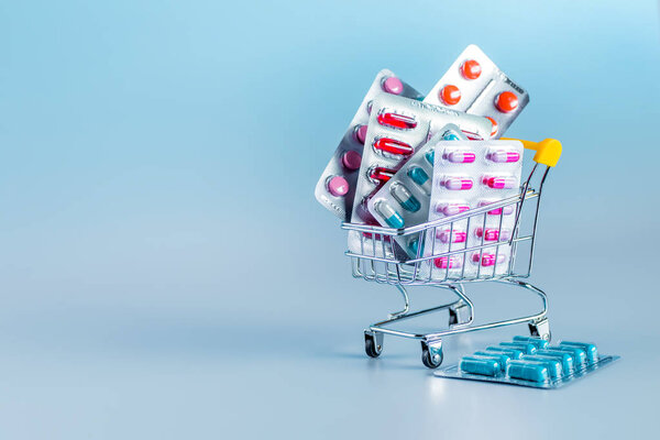 Рецепт лекарства для лечения. Фармацевтический медик
