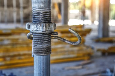 İnşaat alanındaki çelik iskelenin ayrıntıları, Constr.