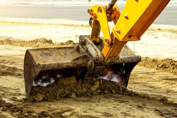 Working Excavator Tractor Digging A Trench At Construction Site. — Stock Photo, Image