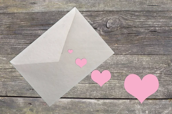 Cartão Dia Dos Namorados Envelope Velho Uma Mesa Madeira Velha — Fotografia de Stock