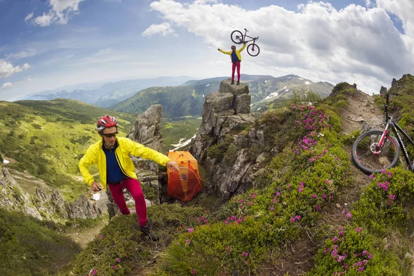 Bike Tour Carpathians Alpine Rocks Steep Mountain Bike Ukraine Bright — Stock Photo, Image