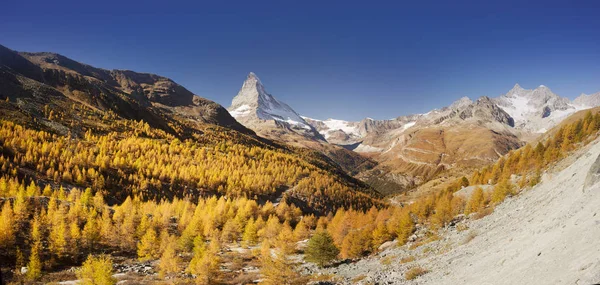 Pendici Autunnali Della Località Zarmatt Sono Punto Riferimento Locale Bellissimo — Foto Stock