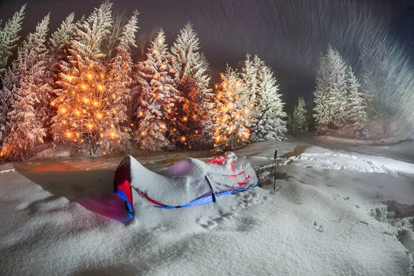 Poderoso Ciclón Trajo Nevadas Peligrosas Tormentas Nieve Las Montañas Durante — Foto de Stock