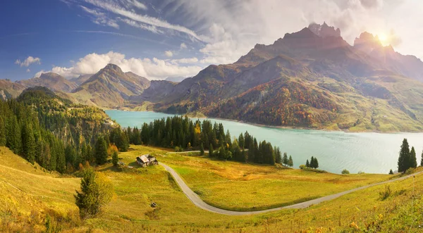 Légi Reggel Nézetet Roselend Lac Roselend Festői Őszi Jelenet Auvergne — Stock Fotó