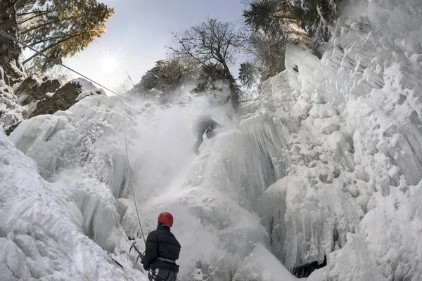Avalanche Coming Training Athletes Frozen Famous Manyavsky Waterfall Manyava Ukraine — Stock Photo, Image