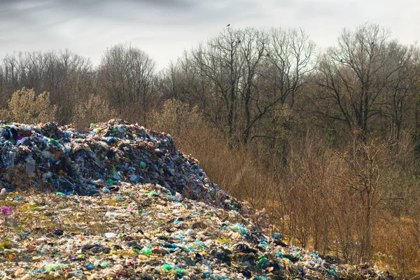 Scarichi urbani in un paese europeo — Foto Stock