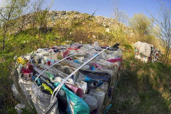 Pressade plast block är dolda — Stockfoto