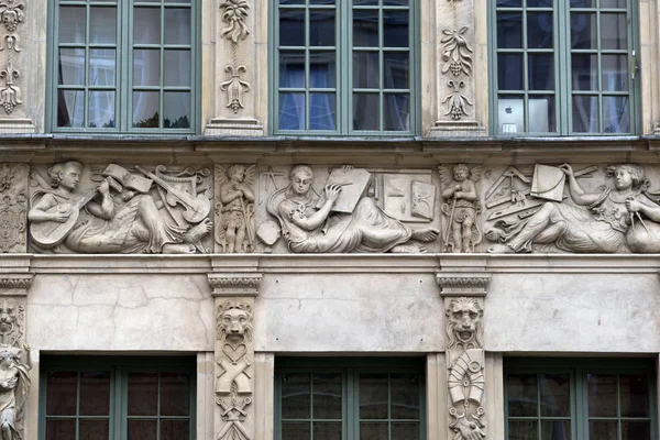 Stone bas-reliefs of Gdansk — Stock Photo, Image