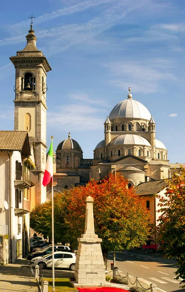 Arquitectura Del Templo Italiano Una Pequeña Ciudad Provincial Con Una — Foto de Stock