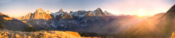 Mountain Slopes Chamonix Alps Beautiful Toothy Panorama Mountain Peaks Grassy — Stock Photo, Image