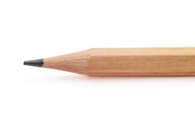 Yaratıcılığa ve hassasiyete odaklı sivri uçlu bir kalemin yatay görünümü