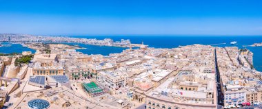 Malta Valletta eski şehrin havadan panoramik görünümü.