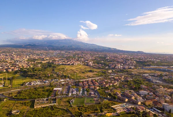 Hermosa Vista Aérea Ciudad Catania Con Volcán Etna Fondo Por — Foto de Stock