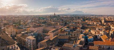 Sicilya Catania şehir güzel havadan görünümü