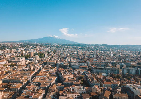 Hermosa Vista Aérea Ciudad Catania Cerca Catedral Principal Volcán Etna — Foto de Stock