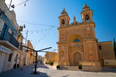 20 Mayıs 2018. Marsaxlokk, Malta. Marsaxlokk köyü güzel katedral