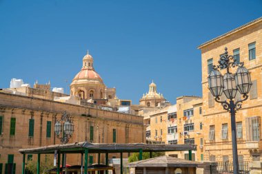 Güzel Valletta tarihi kent, Malta 