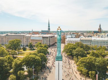 20 Mayıs 2018. Riga, Letonya. Anıtı Milda merkezi Riga Uluslararası Lattelecom maraton sırasında havadan görünümü.
