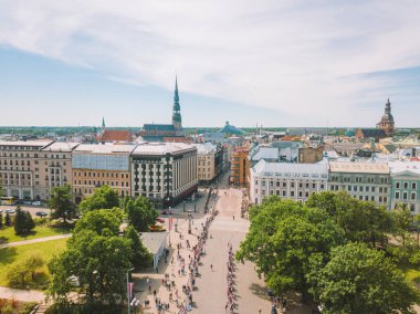 20 Mayıs 2018. Riga, Letonya. Anıtı Milda merkezi Riga Uluslararası Lattelecom maraton sırasında havadan görünümü.