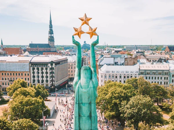 May 2018 Riga Latvia Aerial View Statue Liberty Milda Center — Stock Photo, Image