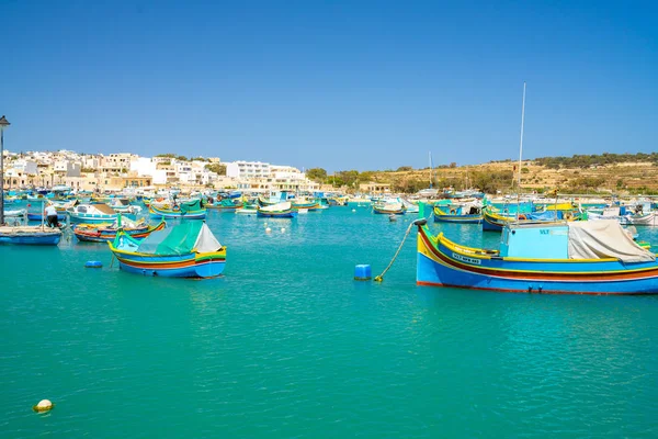 Mayo 2018 Marsaxlokk Malta Hermosa Vista Los Tradicionales Barcos Colores — Foto de Stock