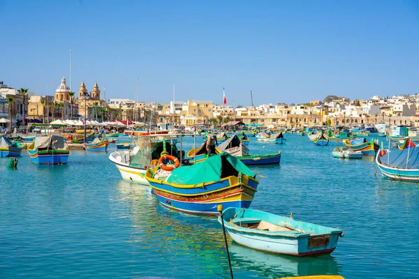 Mayo 2018 Marsaxlokk Malta Hermosa Vista Los Tradicionales Barcos Colores — Foto de Stock