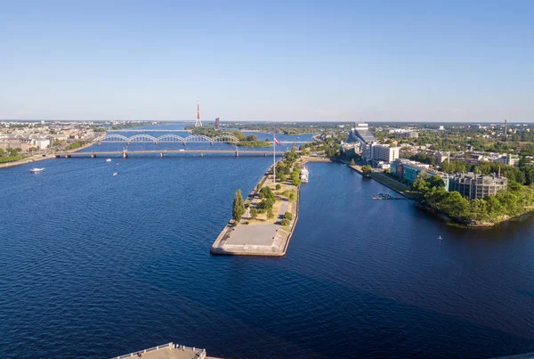 Vista Aérea Cidade Riga Com Cidade Velha Pontes Rio Daugava — Fotografia de Stock