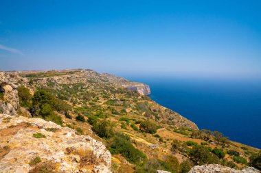 Beyaz kayalıklar Malta Adası