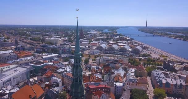 Hermosa Vista Aérea Del Casco Antiguo Riga Desde Arriba Con — Vídeos de Stock