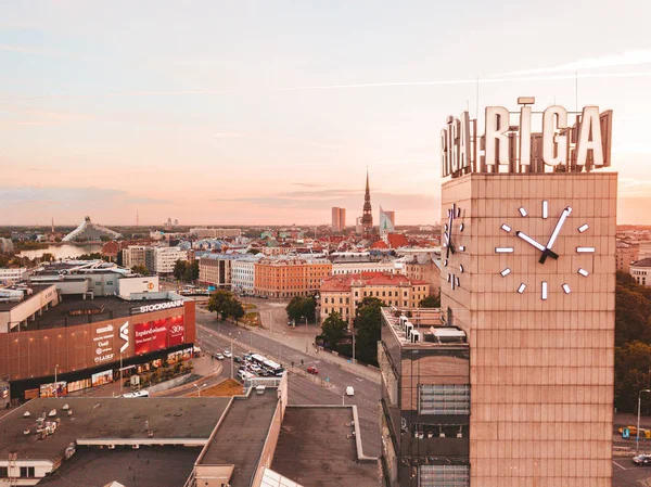 Riga Lettland Juni Luftaufnahme Des Hauptbahnhofs Und Des Einkaufszentrums Origo — Stockfoto