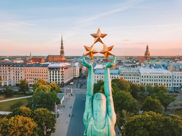 June 2018 Riga Latvia Beautiful Aerial View Statue Liberty Milda — Stock Photo, Image