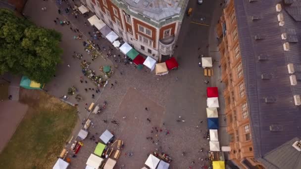 Mooie Luchtfoto Van Het Riga Oude Belangrijkste Stadsplein Domplein Met — Stockvideo