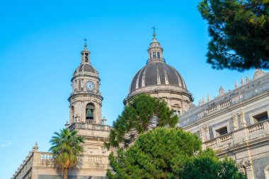 Catania Katedrali, Saint Agatha için adanmış bir Roma Katolik Katedrali Catania, Sicilya olduğunu.