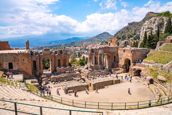 Maio 2018 Taormina Itália Caldeirão Antigo Teatro Grego Taormina Sob — Fotografia de Stock