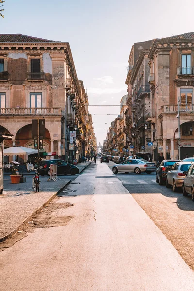 Mayo 2018 Catania Italia Calles Estrechas Acogedoras Catania Con Pequeños —  Fotos de Stock