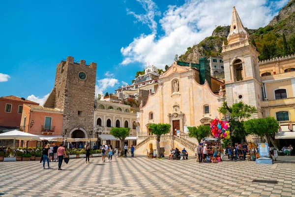 Július 2018 Taormina Olaszország Gyönyörű Régi Város Taormina Kis Utcák — Stock Fotó
