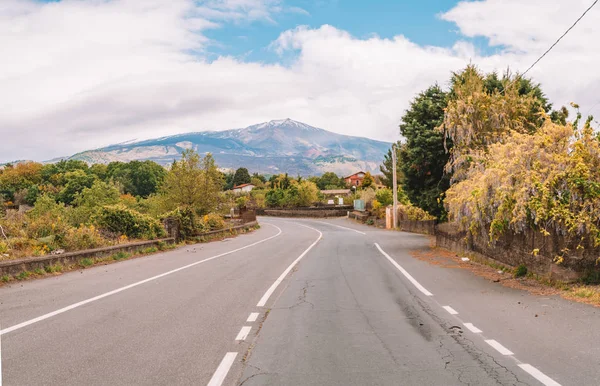 Schöne Endlose Leere Straße Zum Vulkan Ätna Auf Sizilien — Stockfoto