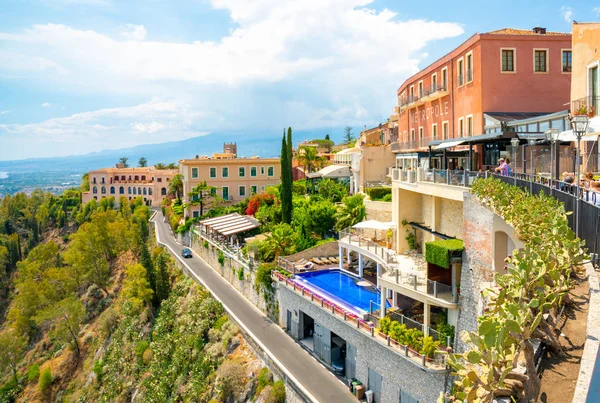 Července 2018 Taormina Itálie Krásné Staré Město Taormina Malými Uličkami — Stock fotografie