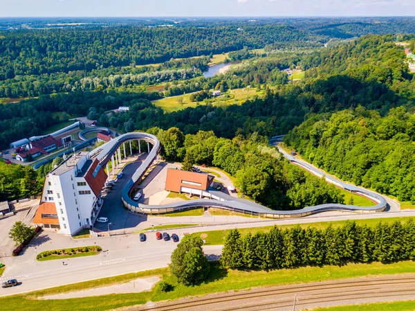 Sigulda 拉脱维亚 2016年6月7日 Sigulda 雪橇和骨架轨道上的鸟瞰图 — 图库照片