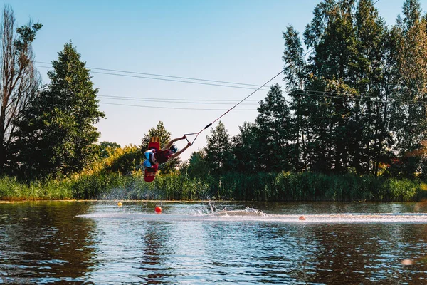 Marupe Lettland Juli 2018 Junger Mann Wakeboarding Auf Einem See — Stockfoto