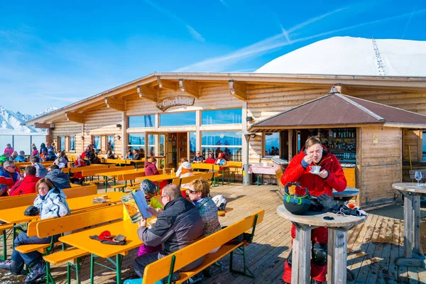 Saalbach Austria Marca 2018 Piękny Zimowy Narciarski Ośrodek Słoneczne Tarasy — Zdjęcie stockowe