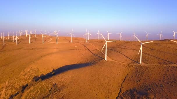 Luchtfoto Van Het Windpark Nevada Honderden Windturbines Elektriciteit Top Van — Stockvideo