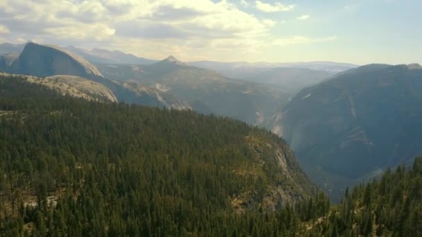 Aerial Yosemite National Park View Huge Waterfalls Half Dome Cliffs — Stock Video