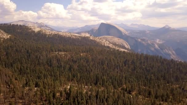 Aerial Yosemite National Park View Huge Waterfalls Half Dome Cliffs — Stock Video