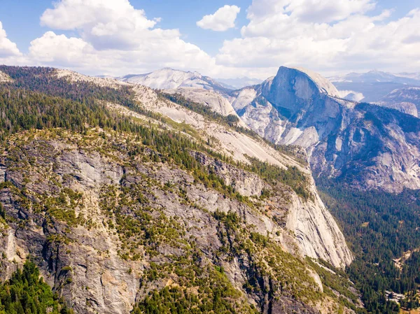 Luftaufnahme Des Yosemite Nationalparks Capitan Und Halbe Kuppelklippe Von Oben — Stockfoto